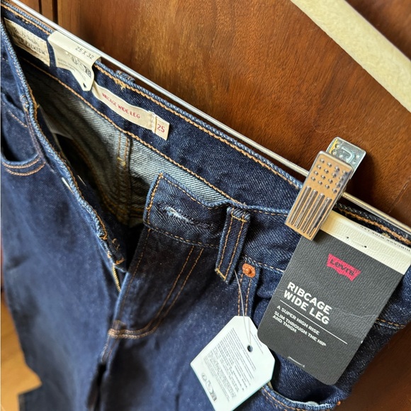 Levi's Dark Blue Wide Leg Jeans - Picture 2 of 5